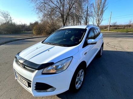 Белый Форд Куга, объемом двигателя 2 л и пробегом 274 тыс. км за 12000 $, фото 1 на Automoto.ua