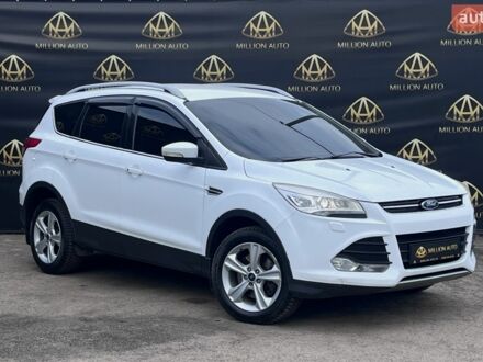 Білий Форд Куга, об'ємом двигуна 2 л та пробігом 202 тис. км за 9999 $, фото 1 на Automoto.ua