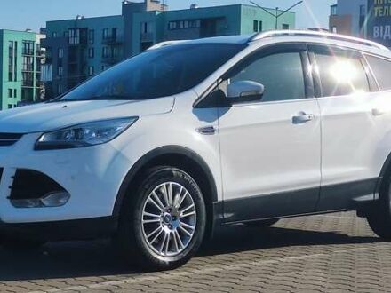 Форд Куга 2013 у Києві на Automoto.ua Білий Форд Куга, об'ємом двигуна 2 л та пробігом 200 тис. км за 12500 $, фото 1 на Automoto.ua