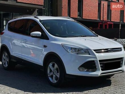 Форд Куга 2013 в Черновцах на Automoto.ua Белый Форд Куга, объемом двигателя 2 л и пробегом 149 тыс. км за 12400 $, фото 1 на Automoto.ua
