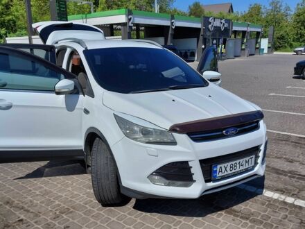 Білий Форд Куга, об'ємом двигуна 2 л та пробігом 265 тис. км за 12400 $, фото 1 на Automoto.ua