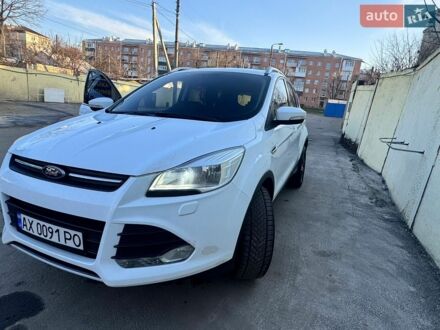 Белый Форд Куга, объемом двигателя 1.6 л и пробегом 240 тыс. км за 11000 $, фото 1 на Automoto.ua