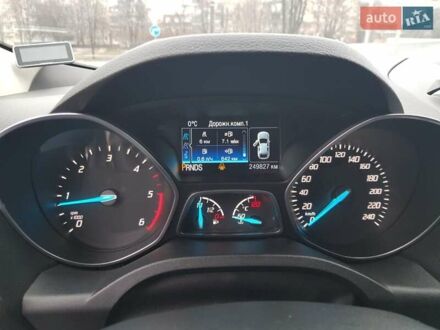 Білий Форд Куга, об'ємом двигуна 2 л та пробігом 250 тис. км за 12500 $, фото 1 на Automoto.ua
