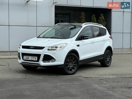 Белый Форд Куга, объемом двигателя 2 л и пробегом 147 тыс. км за 13300 $, фото 1 на Automoto.ua