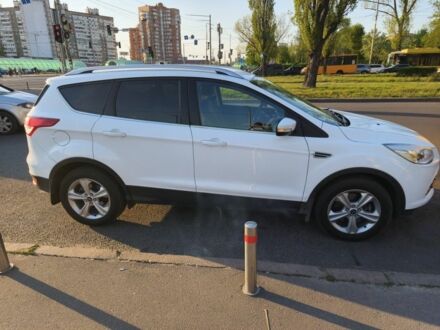 Білий Форд Куга, об'ємом двигуна 2 л та пробігом 118 тис. км за 11467 $, фото 1 на Automoto.ua