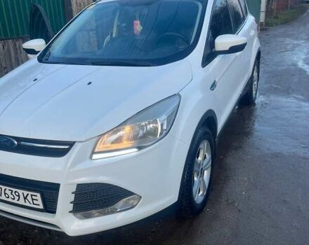 Белый Форд Куга, объемом двигателя 2 л и пробегом 247 тыс. км за 13000 $, фото 1 на Automoto.ua