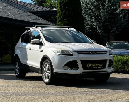 Белый Форд Куга, объемом двигателя 2 л и пробегом 287 тыс. км за 12300 $, фото 1 на Automoto.ua