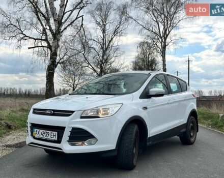 Белый Форд Куга, объемом двигателя 2 л и пробегом 116 тыс. км за 13999 $, фото 1 на Automoto.ua
