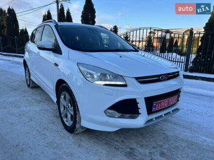 Білий Форд Куга, об'ємом двигуна 2 л та пробігом 258 тис. км за 15500 $, фото 1 на Automoto.ua