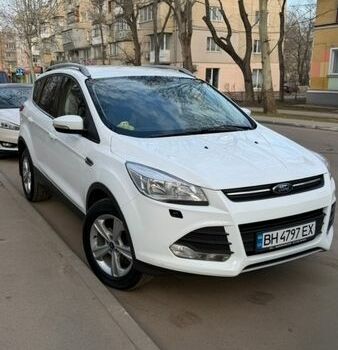 Белый Форд Куга, объемом двигателя 2 л и пробегом 139 тыс. км за 13000 $, фото 1 на Automoto.ua