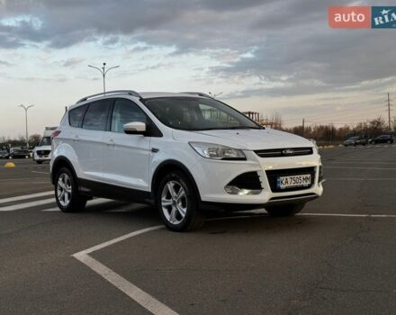 Белый Форд Куга, объемом двигателя 2 л и пробегом 213 тыс. км за 13700 $, фото 1 на Automoto.ua