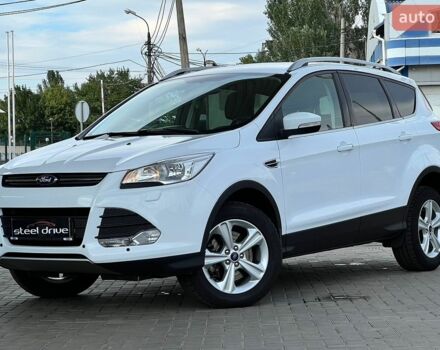 Білий Форд Куга, об'ємом двигуна 2 л та пробігом 54 тис. км за 13799 $, фото 1 на Automoto.ua