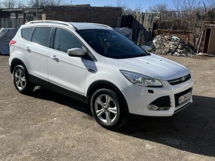 Форд Куга 2015 у Ирпене на Automoto.ua Білий Форд Куга, об'ємом двигуна 2 л та пробігом 170 тис. км за 14300 $, фото 1 на Automoto.ua