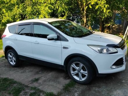 Білий Форд Куга, об'ємом двигуна 2 л та пробігом 140 тис. км за 11957 $, фото 1 на Automoto.ua