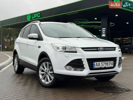 Белый Форд Куга, объемом двигателя 2 л и пробегом 225 тыс. км за 12700 $, фото 1 на Automoto.ua