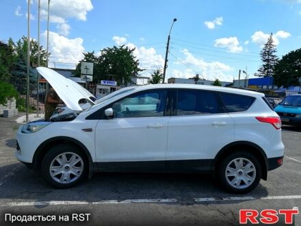 Белый Форд Куга, объемом двигателя 2 л и пробегом 145 тыс. км за 13700 $, фото 1 на Automoto.ua