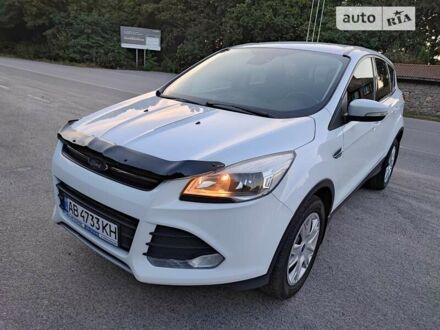 Форд Куга 2015 в Виннице на Automoto.ua Белый Форд Куга, объемом двигателя 2 л и пробегом 179 тыс. км за 13400 $, фото 1 на Automoto.ua