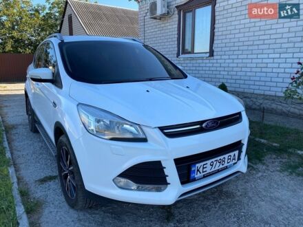 Белый Форд Куга, объемом двигателя 2 л и пробегом 202 тыс. км за 10500 $, фото 1 на Automoto.ua