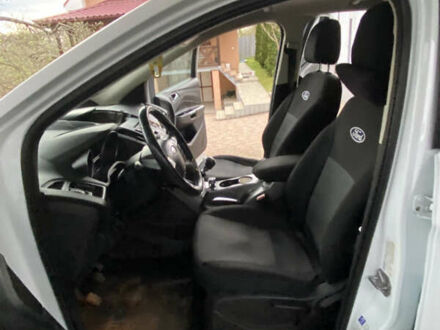 Білий Форд Куга, об'ємом двигуна 2 л та пробігом 210 тис. км за 12300 $, фото 1 на Automoto.ua