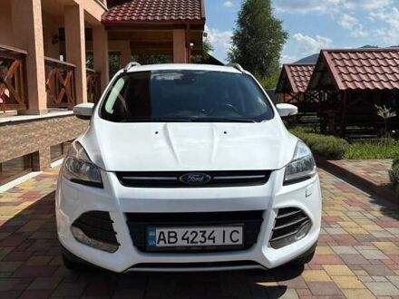 Белый Форд Куга, объемом двигателя 2 л и пробегом 145 тыс. км за 15500 $, фото 1 на Automoto.ua
