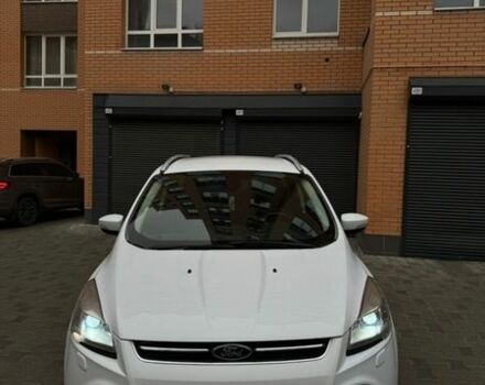 Белый Форд Куга, объемом двигателя 2 л и пробегом 292 тыс. км за 11000 $, фото 1 на Automoto.ua