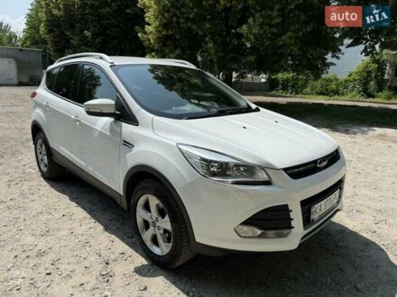 Белый Форд Куга, объемом двигателя 2 л и пробегом 130 тыс. км за 12990 $, фото 1 на Automoto.ua