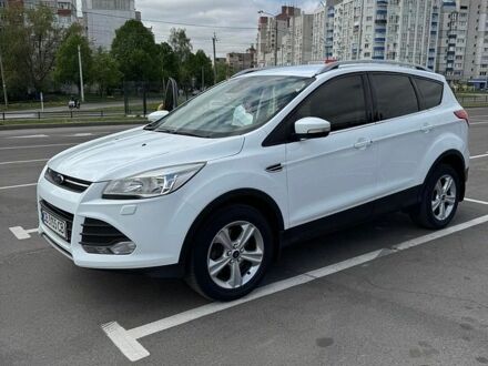 Белый Форд Куга, объемом двигателя 2 л и пробегом 186 тыс. км за 13800 $, фото 1 на Automoto.ua