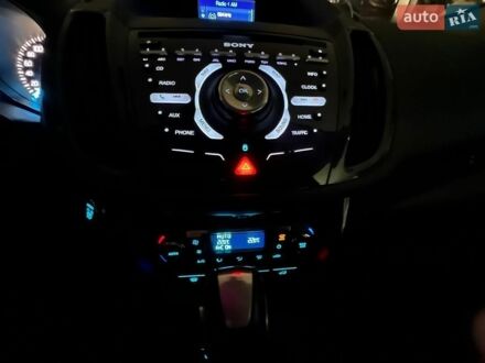 Білий Форд Куга, об'ємом двигуна 2 л та пробігом 162 тис. км за 11950 $, фото 1 на Automoto.ua