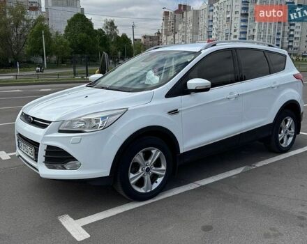 Белый Форд Куга, объемом двигателя 2 л и пробегом 186 тыс. км за 13800 $, фото 1 на Automoto.ua