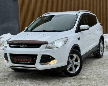 Белый Форд Куга, объемом двигателя 2 л и пробегом 208 тыс. км за 13000 $, фото 1 на Automoto.ua