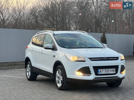 Білий Форд Куга, об'ємом двигуна 1.5 л та пробігом 194 тис. км за 12800 $, фото 1 на Automoto.ua