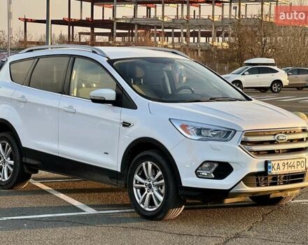 Белый Форд Куга, объемом двигателя 2 л и пробегом 91 тыс. км за 16500 $, фото 1 на Automoto.ua