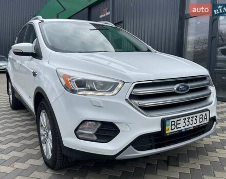 Белый Форд Куга, объемом двигателя 2 л и пробегом 133 тыс. км за 16900 $, фото 1 на Automoto.ua