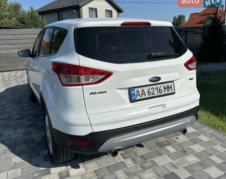 Білий Форд Куга, об'ємом двигуна 1.5 л та пробігом 234 тис. км за 12500 $, фото 1 на Automoto.ua