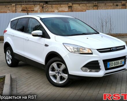 Белый Форд Куга, объемом двигателя 2 л и пробегом 230 тыс. км за 14500 $, фото 1 на Automoto.ua
