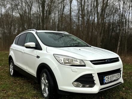 Белый Форд Куга, объемом двигателя 2 л и пробегом 224 тыс. км за 10850 $, фото 1 на Automoto.ua