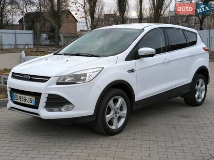 Белый Форд Куга, объемом двигателя 2 л и пробегом 217 тыс. км за 14900 $, фото 1 на Automoto.ua