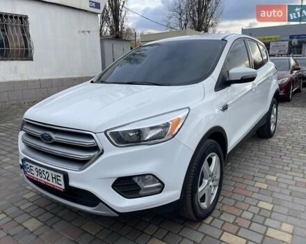 Белый Форд Куга, объемом двигателя 1.5 л и пробегом 205 тыс. км за 12700 $, фото 1 на Automoto.ua