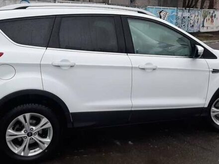 Форд Куга 2016 в Кременчуге на Automoto.ua Белый Форд Куга, объемом двигателя 2 л и пробегом 150 тыс. км за 18000 $, фото 1 на Automoto.ua