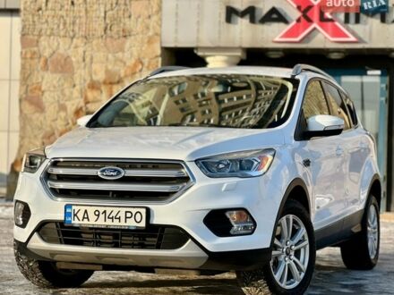 Білий Форд Куга, об'ємом двигуна 2 л та пробігом 135 тис. км за 15500 $, фото 1 на Automoto.ua