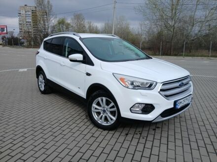 Белый Форд Куга, объемом двигателя 2 л и пробегом 231 тыс. км за 13200 $, фото 1 на Automoto.ua