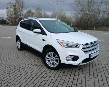 Белый Форд Куга, объемом двигателя 2 л и пробегом 231 тыс. км за 13200 $, фото 1 на Automoto.ua