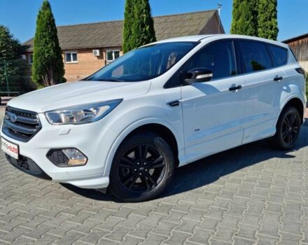 Білий Форд Куга, об'ємом двигуна 2 л та пробігом 193 тис. км за 15499 $, фото 1 на Automoto.ua