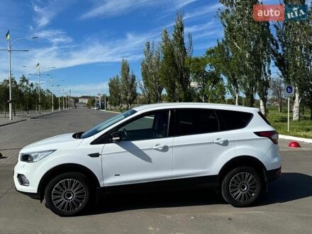 Белый Форд Куга, объемом двигателя 2 л и пробегом 109 тыс. км за 16500 $, фото 1 на Automoto.ua