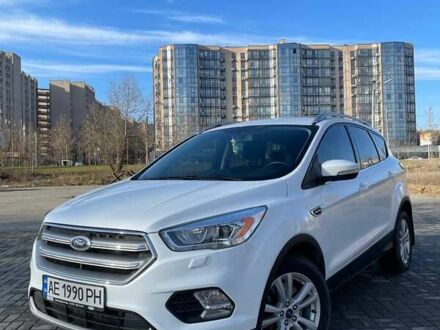 Белый Форд Куга, объемом двигателя 2 л и пробегом 94 тыс. км за 19000 $, фото 1 на Automoto.ua