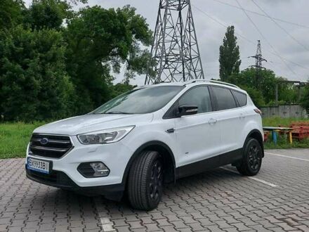 Белый Форд Куга, объемом двигателя 2 л и пробегом 120 тыс. км за 20500 $, фото 1 на Automoto.ua