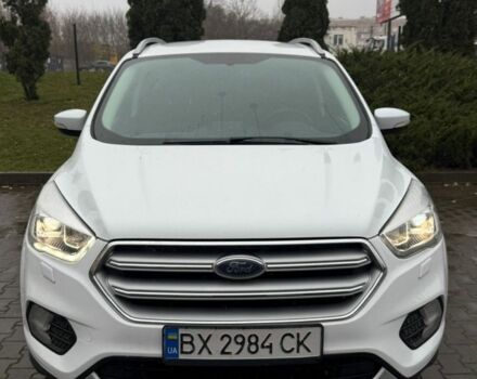 Белый Форд Куга, объемом двигателя 2 л и пробегом 174 тыс. км за 15000 $, фото 1 на Automoto.ua