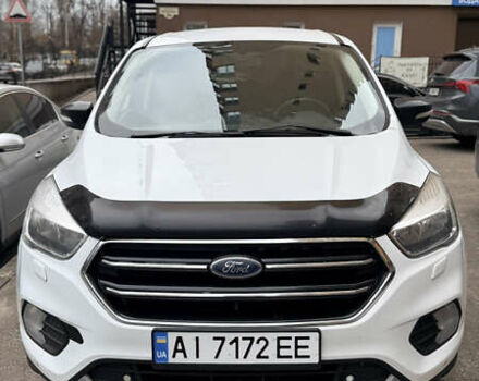 Білий Форд Куга, об'ємом двигуна 2 л та пробігом 255 тис. км за 15500 $, фото 1 на Automoto.ua