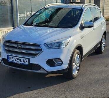 Білий Форд Куга, об'ємом двигуна 1.5 л та пробігом 112 тис. км за 14700 $, фото 1 на Automoto.ua