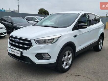 Белый Форд Куга, объемом двигателя 2 л и пробегом 201 тыс. км за 15500 $, фото 1 на Automoto.ua